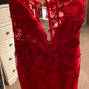 Prom dress (never worn)